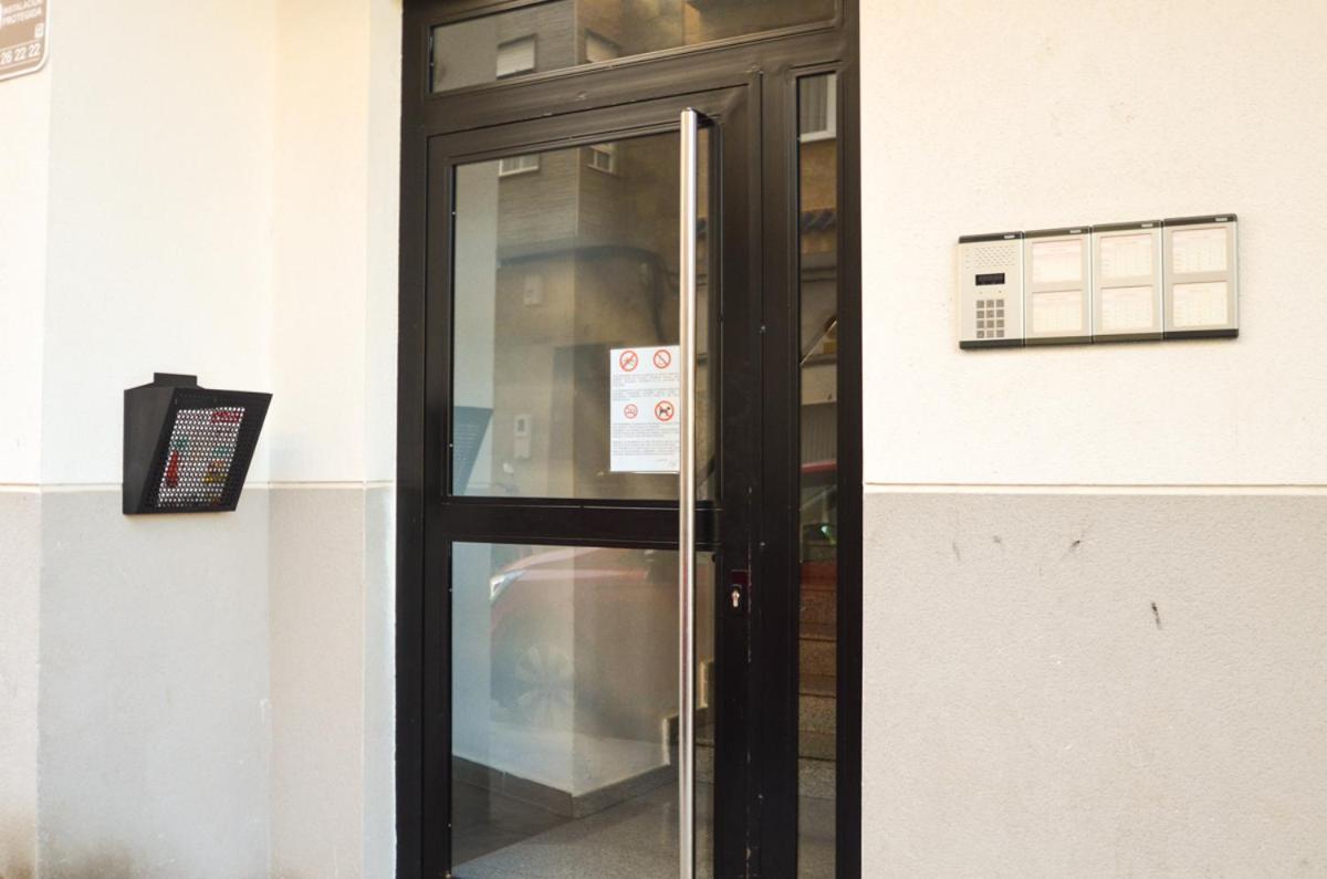 Schoene Wohnung Mit Pool , Wi-Fi Und Privat Garage Torrevieja Exterior photo